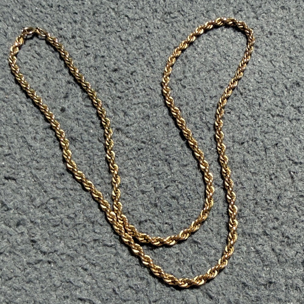 Elegant Vintage Winard  Gold Filled 23" Rope Chain Necklace. (3)